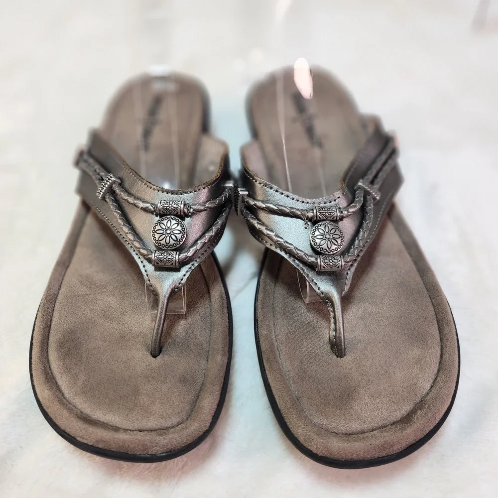 Minnetonka Silverthorne 360 Pewter Leather Boho Sandals Womens 10 Comfort Thong